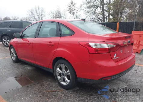 2014 Ford Focus Se z USA, uszkodzony, nr VIN 1FADP3F26EL306350
